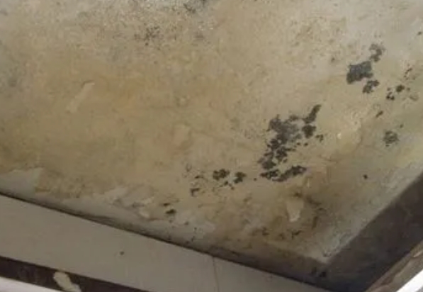 保德阳台漏水维修公司分享下保德卫生间渗水维修需要注意哪些问题。
